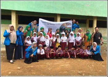 Mahasiswa FIKTI & FISIP UMSU Merancang Media Pembelajaran “Dengan 3D Book Hijaiyah”