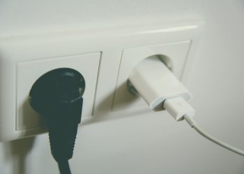 Apa Itu Juice Jacking dan Cara Mencegahnya